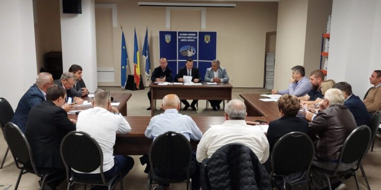 Ședință a Comitetului Județean pentru Situații de Urgență Suceava, pentru măsurile care trebuie luate în așteptarea sezonului rece