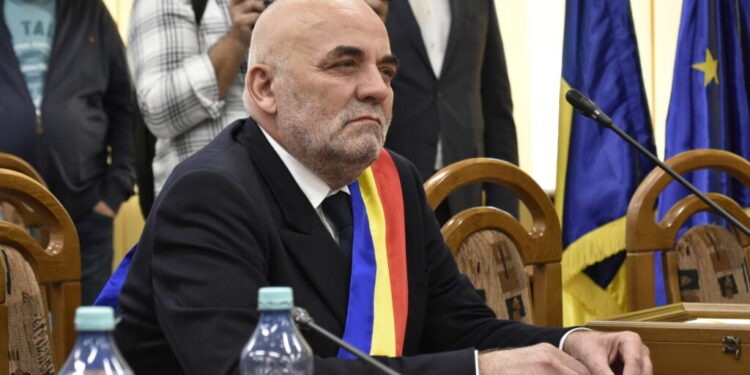 Mesajul lui Vasile Rîmbu, după depunerea jurămîntului de primar al Sucevei: După două decenii de continuitate, momentul acesta marchează nu doar o schimbare de lider, ci și o schimbare de viziune și de direcție (Foto)