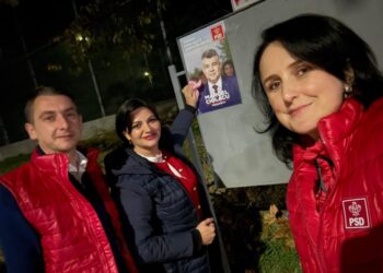 Membrii PSD au început să lipească prin Suceava afișe cu Marcel Ciolacu, candidatul partidului la prezidențiale (Foto)