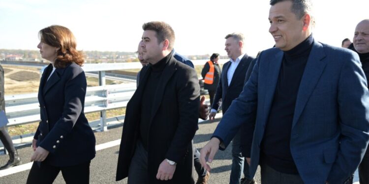 Gheorghe Șoldan, alături de Marcel Ciolacu și Sorin Grindeanu la inaugurarea primilor 11 kilometri din Autostrada A 7 (Foto)