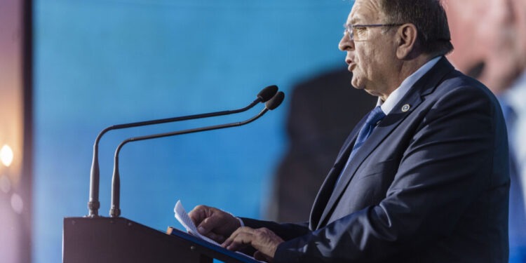 Gheorghe Flutur: Diferența fundamentală între Programul PSD și Programul liberal este, pe scurt, că la PSD statul este cel care dă, statul împarte, iar la noi statul este cel care garantează și încurajează libertatea, libera inițiativă și statul de drept