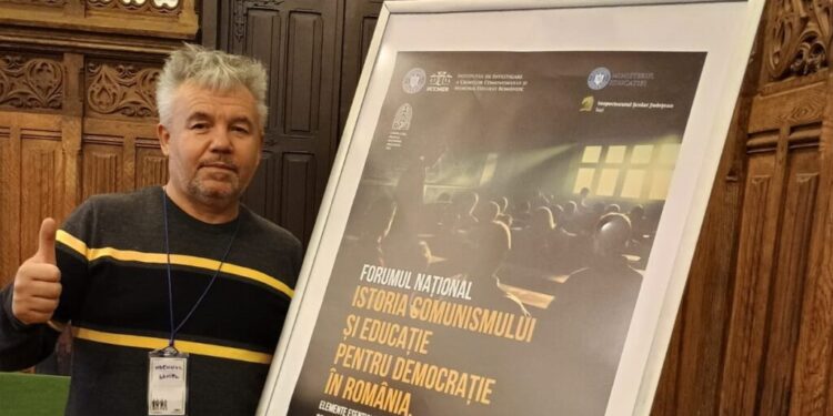 Doctorul în istorie Daniel Hrenciuc, la Iași, la Forumul Național pentru istoria comunismului: Începînd cu anul școlar viitor, Istoria Comunismului va fi disciplină de studiu obligatorie