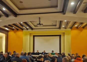 Candidații PNL la parlamentare, întîlnire cu oamenii de afaceri. Gheorghe Flutur: PNL va susține categoric menținerea cotei unice, cel puțin pentru 10 ani, și asta pentru a permite consolidarea clasei de mijloc, care are încă nevoie de sprijin