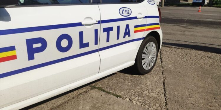 Patru eleve s-au îmbătat într-un bar din Fălticeni. Administratorul a primit amenzi mari, iar activitatea barului a fost suspendată