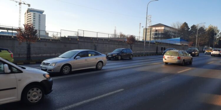 Au dispărut toate reclamele de pe peretele stadionului ”Areni” dinspre bulevardul principal al Sucevei