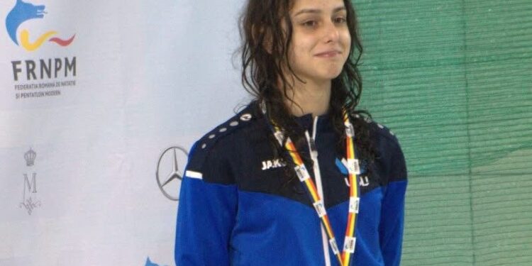 Anastasia Pețenghe, de la CSU Suceava, trei medalii de bronz, la Campionatul Național de Înot pentru Cadeți