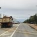 În cazul camioanelor care au cauciucurile murdare și aduc noroi pe străzi va fi sesizată Poliția Locală Suceava, care va amenda firmele de construcții