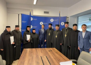 O găleată de curent, cadou din partea Arhiepiscopiei Sucevei și a Spitalului Suceava