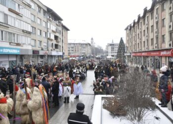 Traseul paradei obiceiurilor populare, scurtat foarte tare, pentru a nu bloca mai multe artere de circulație. Unii dintre spectatori au fost nemulțumiți de această decizie, pentru că nu au putut vedea parada foarte bine (Foto)