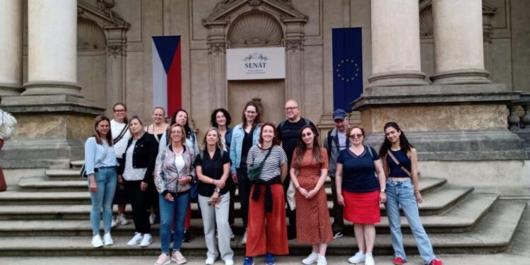 Angajați ai Bibliotecii Bucovinei, la cursuri de pregătire în Cehia și Portugalia