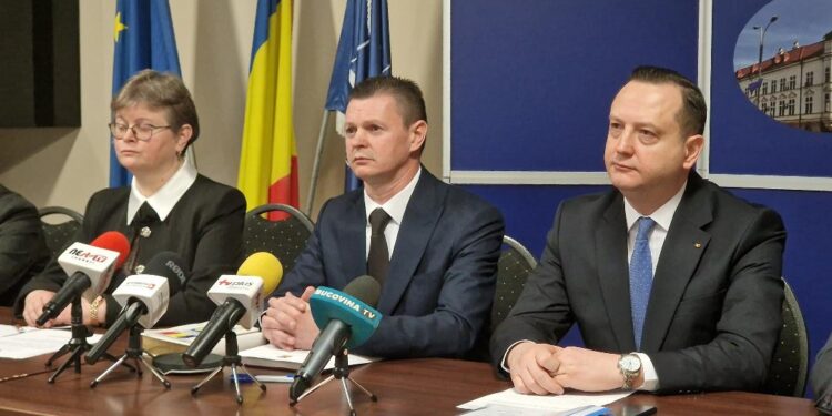 Noii subprefecți ai Sucevei, Camelia Damian și Bogdan Păstrăv, au depus jurămîntul