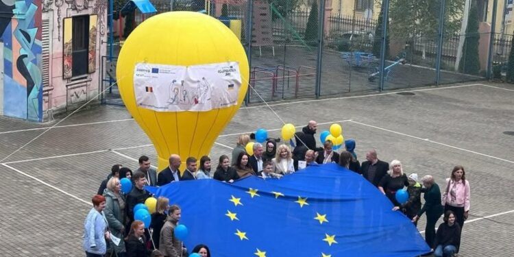 Consiliul Județean Suceava cere sprijinul publicului pentru a cîștiga competiția europeană Interreg Slam 2024-2025. Proiectul CJ a sprijinit aproximativ 1.500 de copii cu cerințe educaționale speciale