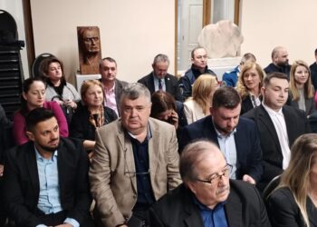 Traian Andronachi a depus jurămîntul de prefect al Sucevei în fața noilor colegi și a reprezentanților altor instituții (Foto)