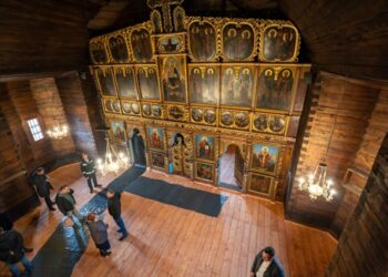 Biserica de lemn ”Sfîntul Dumitru”, de la Botoșana, restaurată și consolidată. Lăcașul de cult a fost construit între anii 1802 și 1810 de meșterul Grigore Ulian din Cîmpulung Moldovenesc (Foto)
