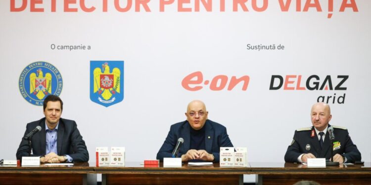 În județul Suceava și în alte 19 județe, Delgaz Grid va distribui gratuit 10.000 de detectoare de fum și monoxid de carbon
