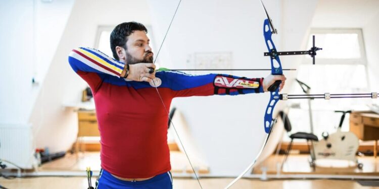 Municipiul Rădăuți, gazda Campionatul Național Indoor de Tir cu Arcul. Primarul Bogdan Loghin a practicat acest sport în tinerețe, fiind și membru al lotului național (Foto)