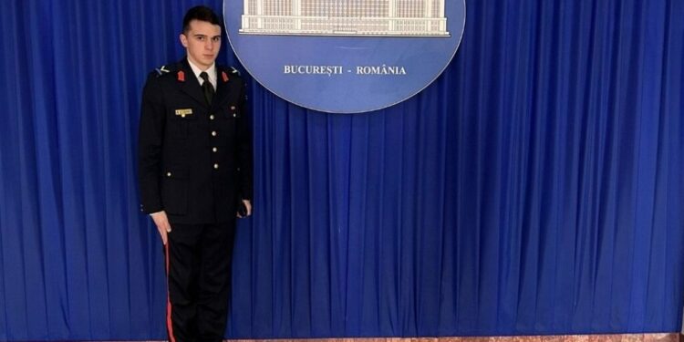 Elevul caporal Lucian Neagu, de la Colegiul Național Militar ”Ștefan cel Mare” Cîmpulung Moldovenesc, calificat cu 10 la Olimpiada Națională de Istorie