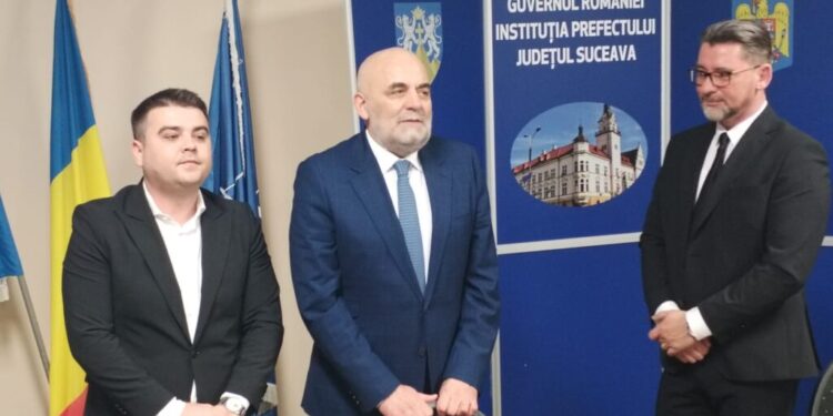 Traian Andronachi a depus jurămîntul de prefect al Sucevei în fața noilor colegi și a reprezentanților altor instituții (Foto)