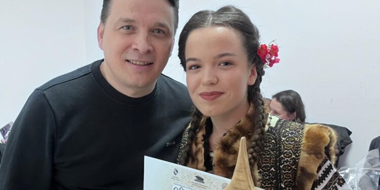 Suceveanca Antonia Rusu, cîștigătoarea Marelui Trofeu al Festivalului-Concurs Național de Folclor „Cîntec din Țara de Sus”