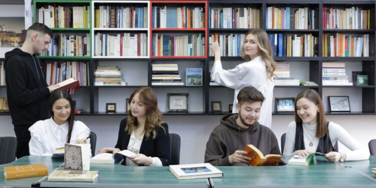 Meditații la Română pentru Bacalaureat, oferite gratuit de universitatea suceveană