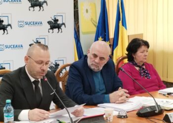 Primarul Sucevei, Vasile Rîmbu, despre economiile pe care municipalitatea le face prin tăierea unor finanțări și renunțarea la unele servicii: Aceste economii nu merg către salarii sau prime, ci merg în oraș pentru diverse intervenții, precum reparații la străzi