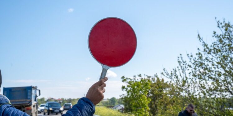 Lucrări de modernizare pe drumul Verești-Udești. Se toarnă covor asfaltic pe o lungime de 4 kilometri (Foto)