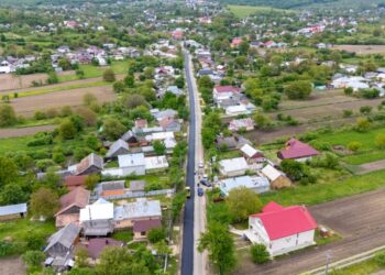 Lucrări de modernizare pe drumul Verești-Udești. Se toarnă covor asfaltic pe o lungime de 4 kilometri (Foto)