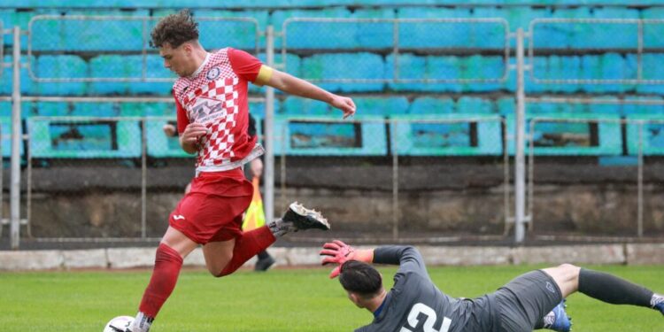 Cetatea 1932 Suceava și-a asigurat titlul de campionaă a Ligii a IV-a. Fotbaliștii suceveni au jucat și pentru Liviu Grigorean, trezorierul clubului, care a suferit un accident de motocicletă