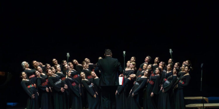 Loredana Ceică: Corala de fete a Colegiului Național ”Ștefan cel Mare” Suceava are șanse mari să cîștige un premiu la Olimpiada Națională Corală, care va fi găzduită de Timișoara