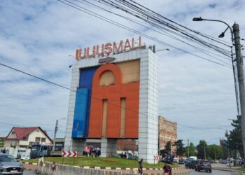 Traficul din Suceava, dat peste cap de o avarie la rețeaua de gaze. Polițiști scoși în stradă pentru dirijarea traficului