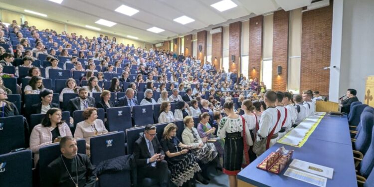 Un premiu special și trei mențiuni obținute de elevii suceveni, la Olimpiada Interdisciplinară „Cultură și spiritualitate românească”. Toți elevii și profesorii au primit diploma „Sfîntul Mare Mucenic Ioan cel Nou de la Suceava”