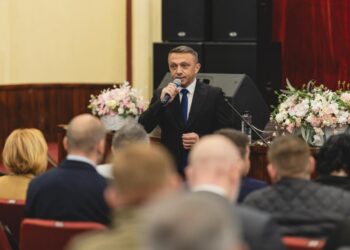 Concurs de șah la Vatra Dornei. Primarul Marius Rîpan: ”Acest eveniment aduce un plus de turiști”