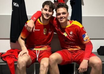 Cu sucevenii Daniel Stanciuc și Sorin Grigore în teren, România s-a calificat la Campionatul European de handbal masculin. Cei doi au fost ”crescuți” de antrenorul Vasile Boca