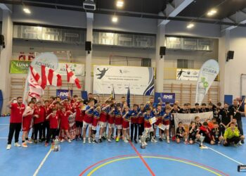 Clubul de handbal masculin CSU Suceava, campion național și la juniori IV! Sucevenii au obținut și patru premii individuale la turneul disputat la Cluj