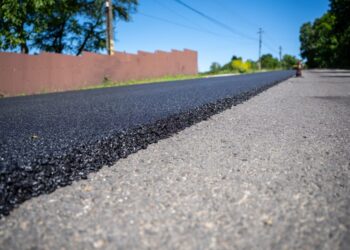 Lucrările de modernizare a drumului Uidești – Forăști – Oniceni s-ar putea încheia în septembrie, cu 9 luni mai devreme decît termenul din contract (Foto)