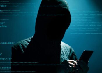 Poliția: Atenție la telefoanele pe care le primiți de la persoane care susțin că lucrează la bănci sau la ANAF