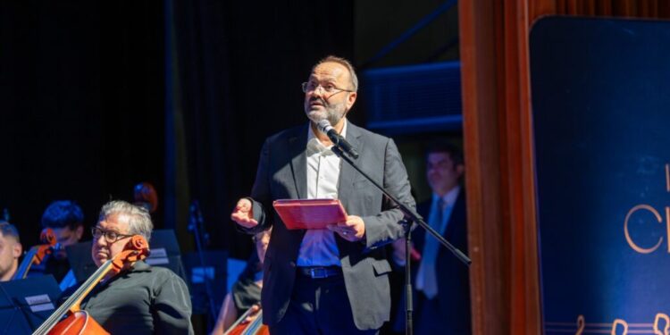 Trofeul Festivalului ”Ciprian Porumbescu” de la Suceava a avut o valoare de 3.000 de euro și a fost cîștigat de Cvartetul Apollo București (Foto)