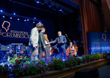 Trofeul Festivalului ”Ciprian Porumbescu” de la Suceava a avut o valoare de 3.000 de euro și a fost cîștigat de Cvartetul Apollo București (Foto)