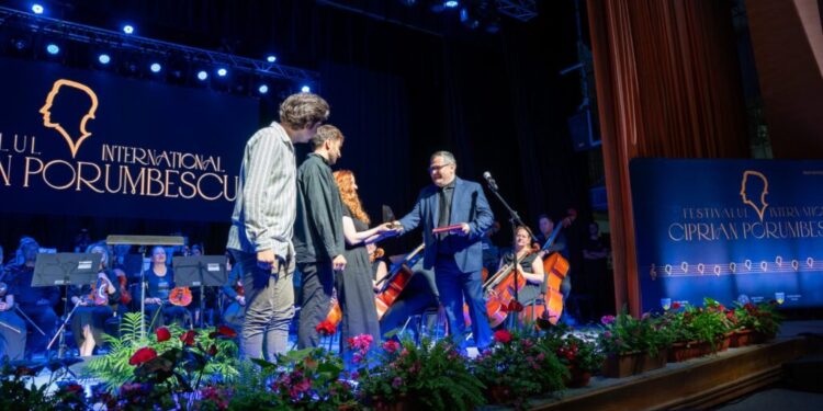 Trofeul Festivalului ”Ciprian Porumbescu” de la Suceava a avut o valoare de 3.000 de euro și a fost cîștigat de Cvartetul Apollo București (Foto)