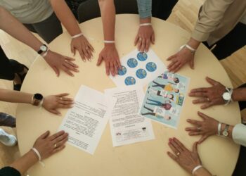 Proteste ale profesorilor suceveni din cadrul ”Pro Educația”: ”Nu se susține creșterea normei didactice cu două ore, nu se susține activitatea de 8 ore/zi în școală” (Foto)