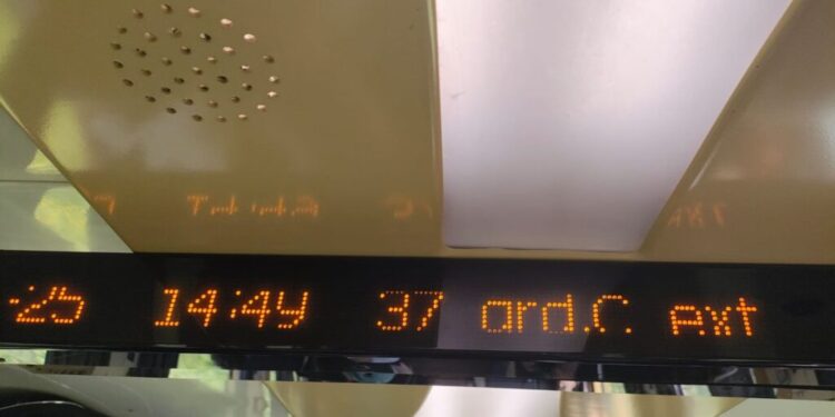 Prin Bucovina, cu trenul, la 37 de grade Celsius