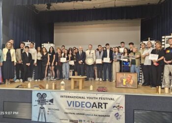 Doi elevi de la Colegiul Național ”Petru Rareș” Suceava, cîștigătorii Marelui Premiu al Festivalul Internațional de film pentru tineret „VideoArt” (Foto)