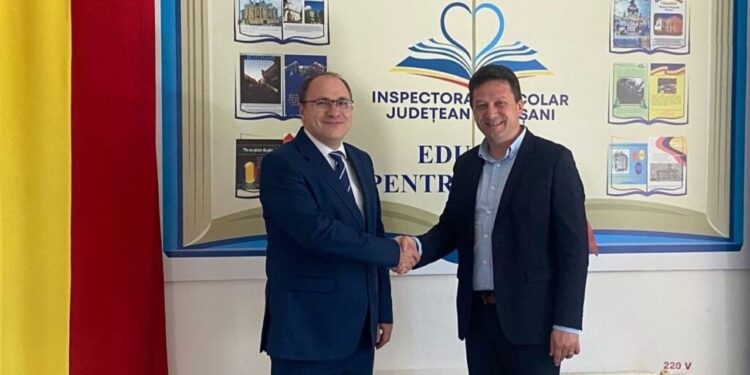 Colaborare între universitatea suceveană şi IȘJ Botoșani, pentru dezvoltarea învățămîntului universitar şi a celui preuniversitar dual. Primele programe universitare de studiu ale USV la Botoșani, de anul viitor