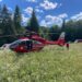 Elicopter SMURD venit de urgență de la Tîrgu Mureș, pentru a prelua un sucevean rănit grav într-o zonă greu accesibilă. Acesta a fost transportat la spitalul din Suceava