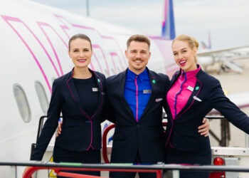 Wizz Air angajează însoțitori de zbor pentru baza din Suceava (Foto)