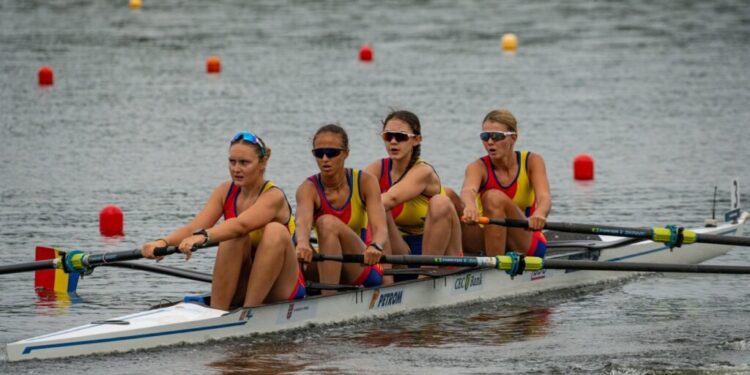Două sucevence, în barca de patru rame care a cîștigat argintul la Mondialul de Tineret