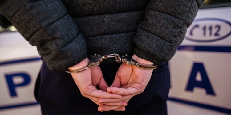 Angajatul Primăriei Vama anchetat pentru ultraj față de primar, anchetat și pentru evadare