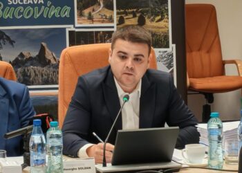 O femeie din Broșteni, întrebare pentru Gheorghe Șoldan: Cum aș putea să plătesc polița de asigurare obligatorie, în condițiile în care am un venit lunar de doar 1.000 de lei?