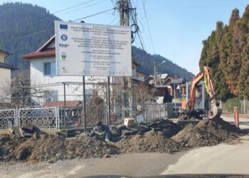 Primarul Cîmpulungului Moldovenesc, Mihăiță Negură: O parte din oraș este sub buldozere și excavatoare, o parte din oraș este cu mașini de așternut covor asfaltic