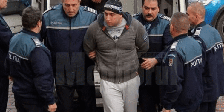 Suceveanul care a lovit un polițist cu sabia în cap, adus din Norvegia, und fugise pentru a nu face 12 ani și 8 luni de închisoare
